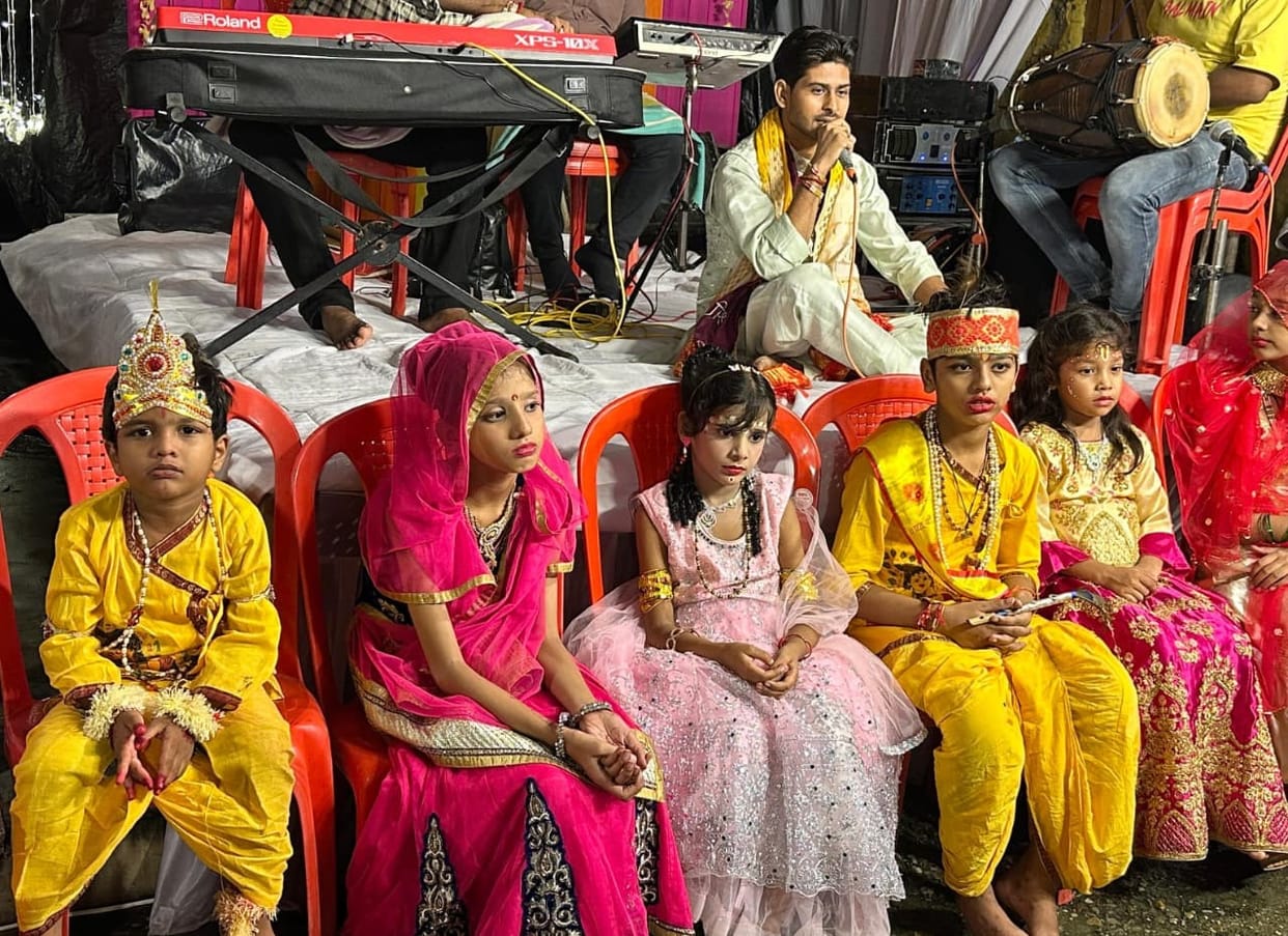 Pari Sharma wins the Shri Krishna fancy dress competition.