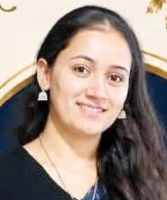 Sakshi Thakur from Khakhrola becomes a science teacher