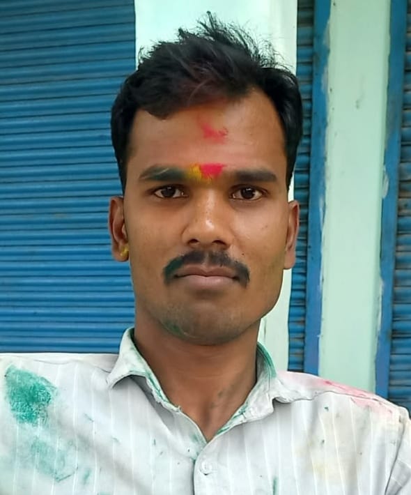 मृतक विनोद मौर्य की फाइल फोटो। संवाद