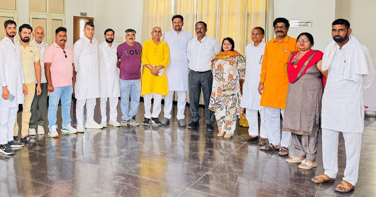 Party workers should reach the last person through the 'Seva Sankalp Abhiyan': Avadhesh Kishore