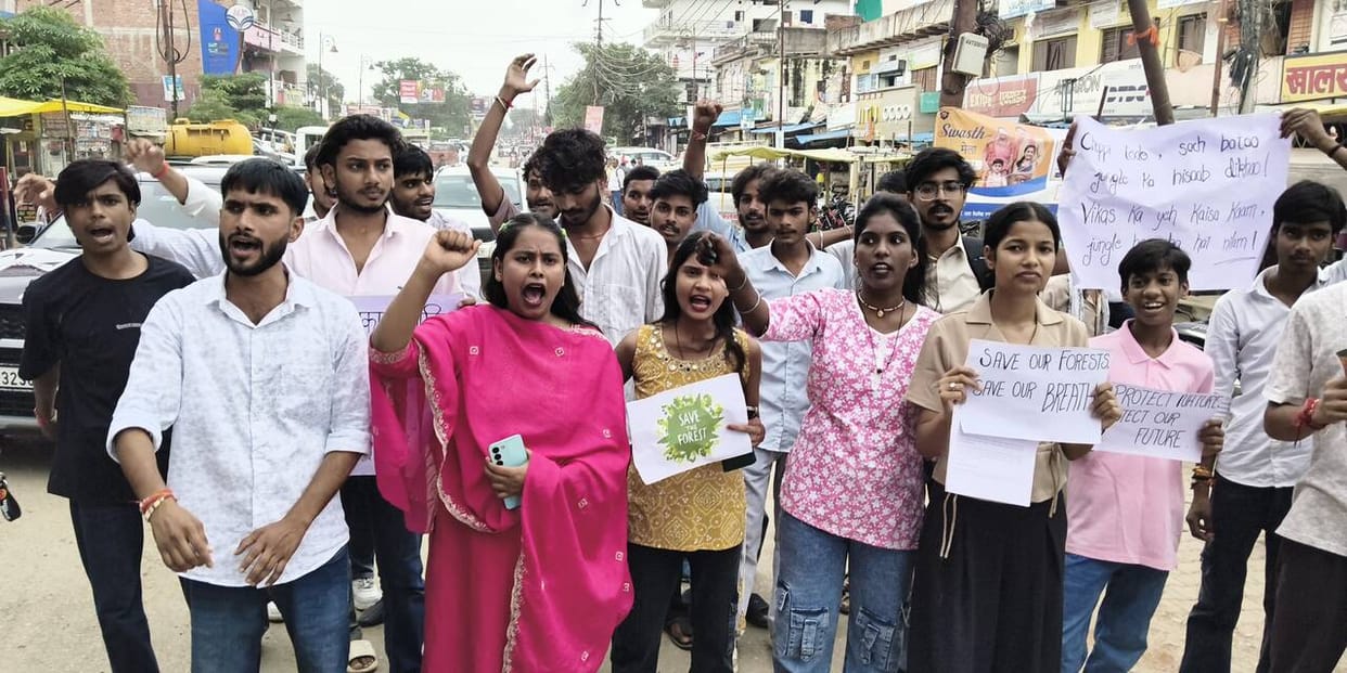 NSUI protest to save forests and land