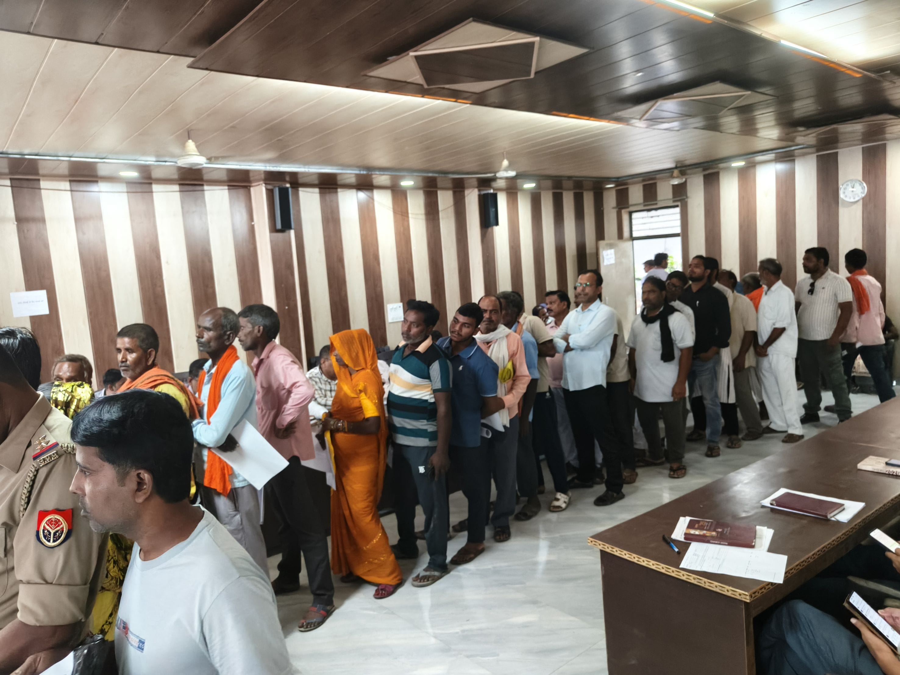सदर तहसील में समस्याएं सुनते डीएम व एसएसपी