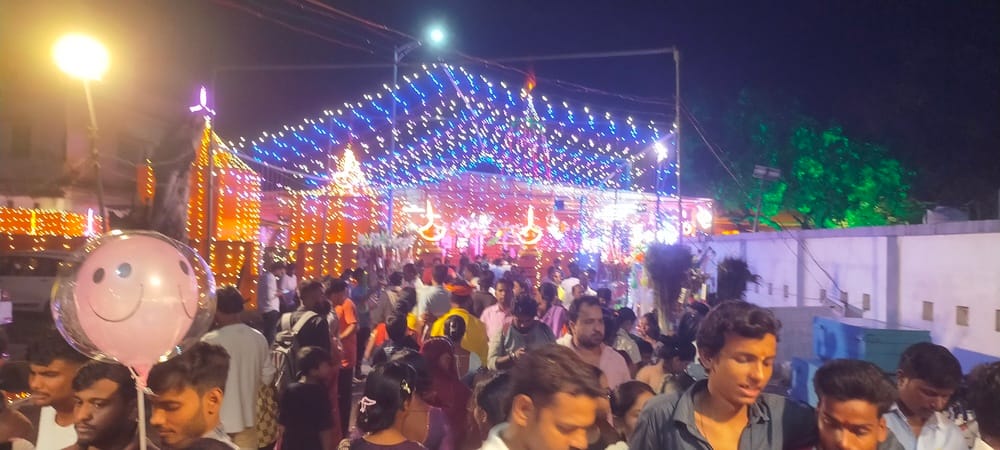 Janmashtami fair sees huge crowds, creating a festive atmosphere