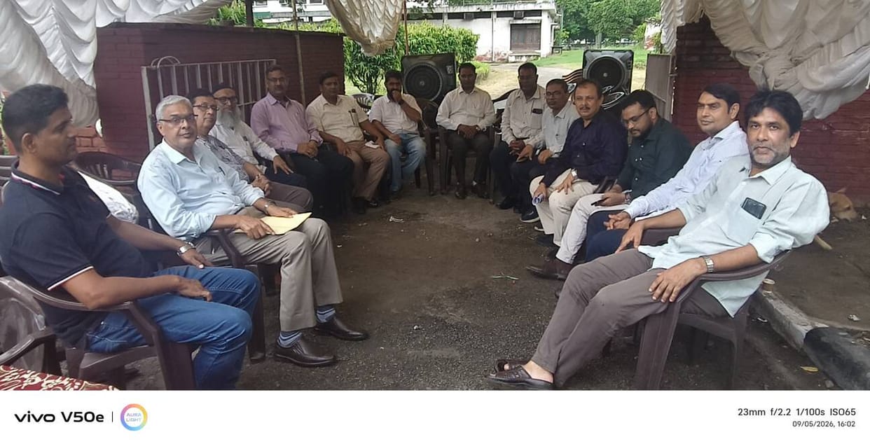 Melody fills the air at AMU professors' sit-in protest