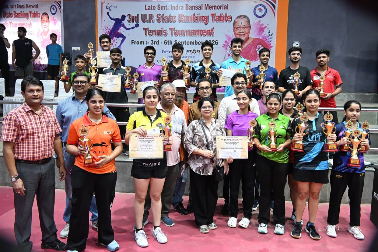 Agra wins Junior Girls' title.