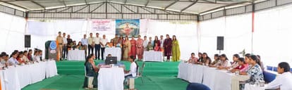 13 कलानौर ब्लॉक के राजकीय वरिष्ठ माध्यमिक विद्यालय लाहली में जिलास्तरीय युवा संसद कार्यक्रम में