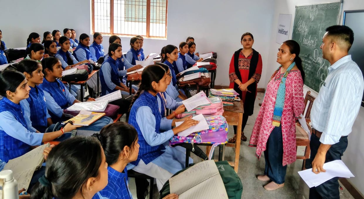 Krishak Inter College found closed during inspection.