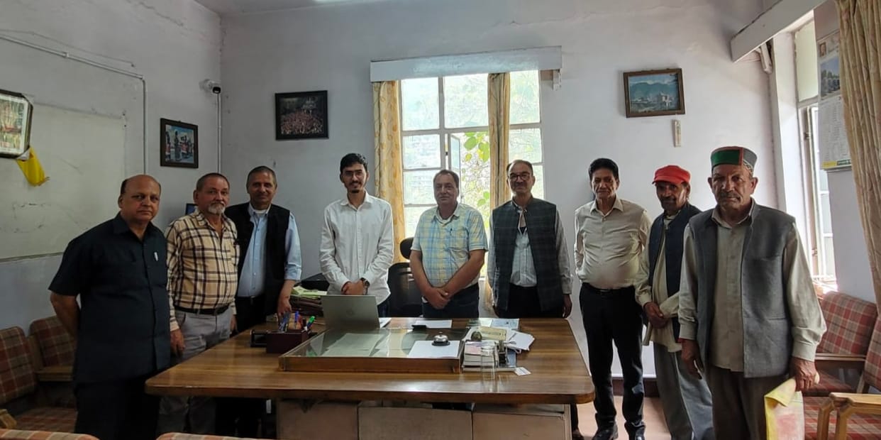HRTC pensioners discussed several issues at the meeting