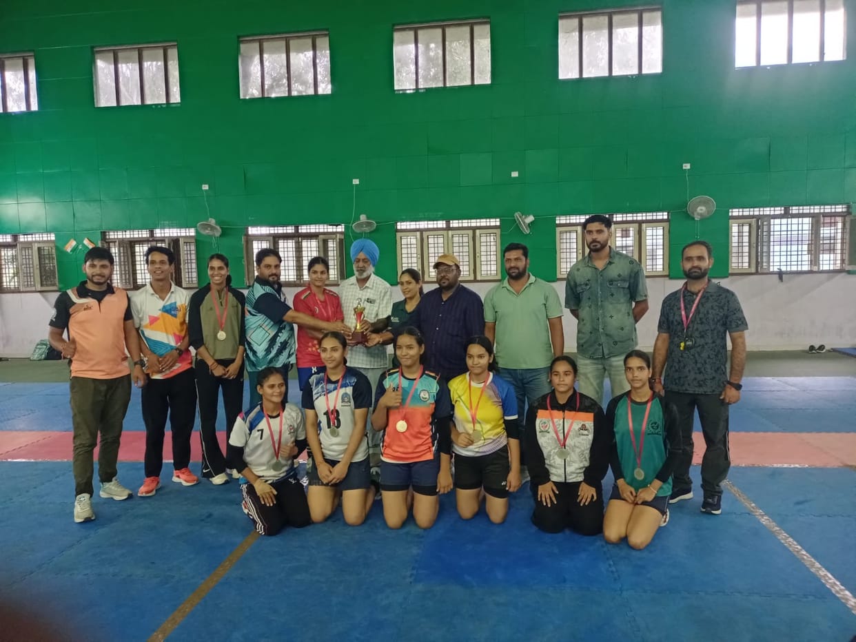 Rudrapur team wins district-level junior girls' kabaddi competition.