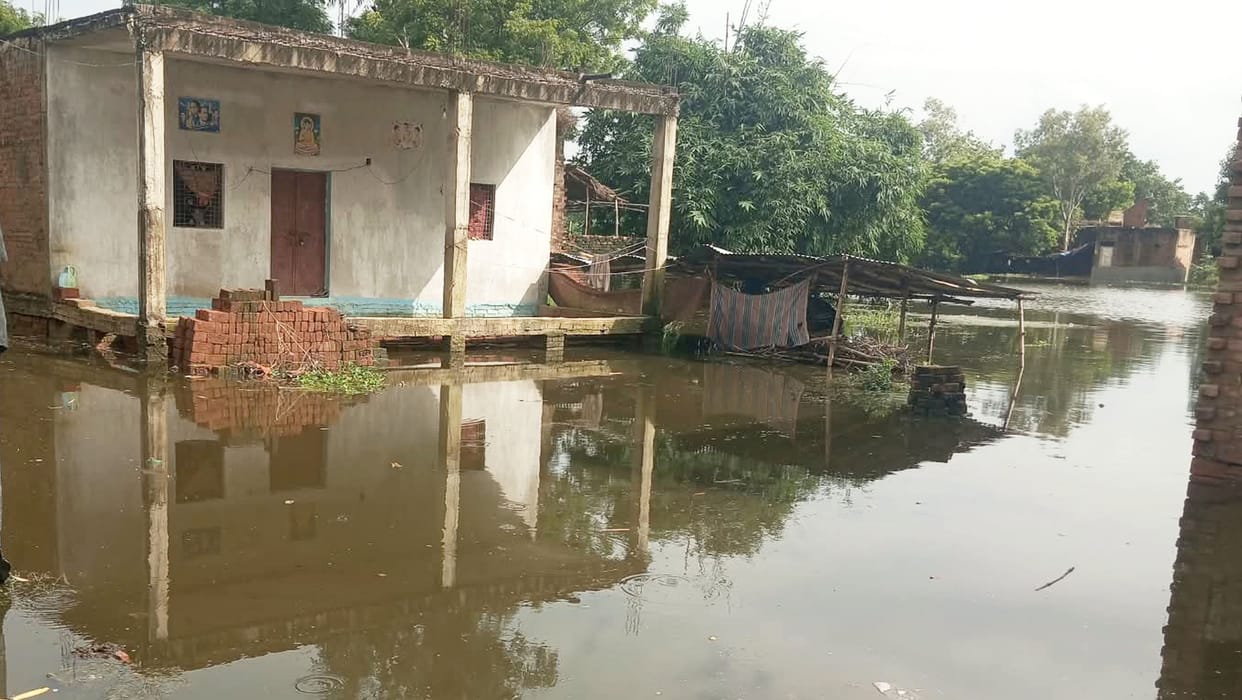 Rain has stopped, yet people are troubled by waterlogging in 20 houses