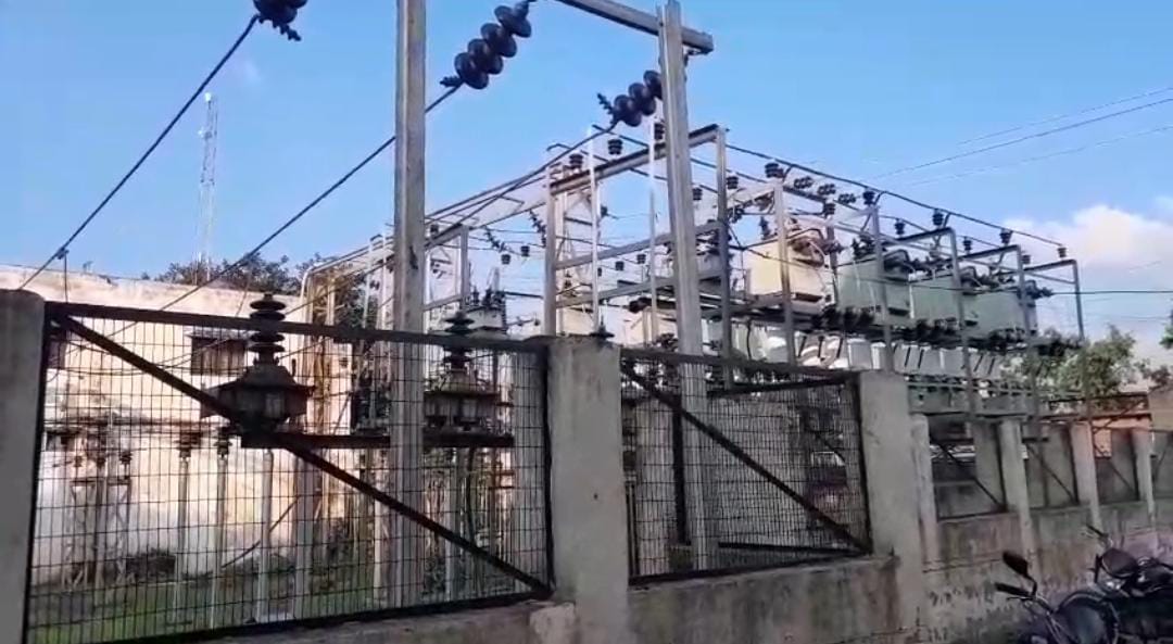 Construction of 132 kV power substation stalled for five years due to lack of funds.