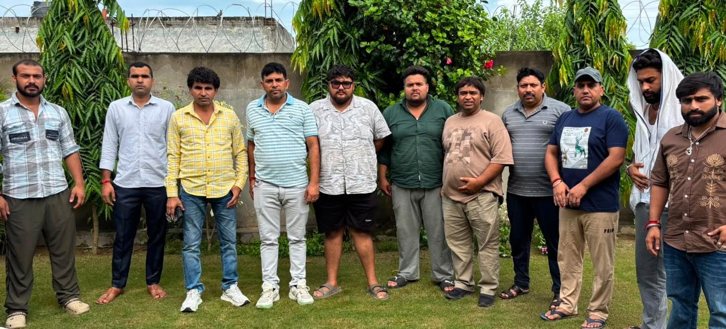 फोटो : सोनीपत के गन्नौर में कांग्रेस विधायक गीता भुक्कल की टिप्पणी का विरोध करते भगवान परशुराम 