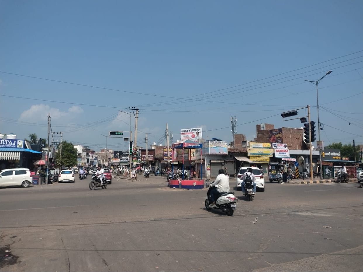 Traffic signals to remain operational during power outages; preparations underway to install battery backups