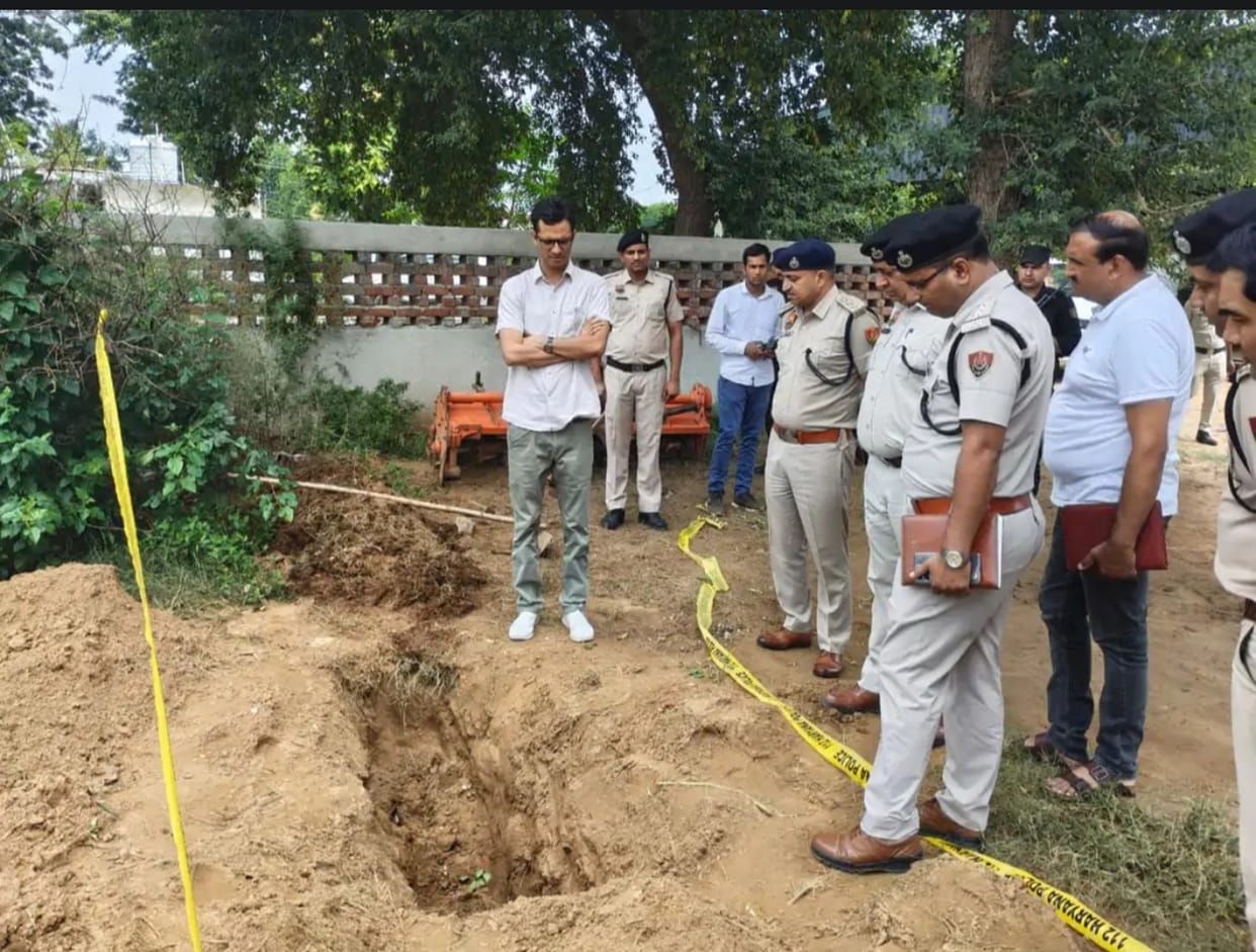 Youth murdered on suspicion of theft; body buried and covered with 20 kg of salt.