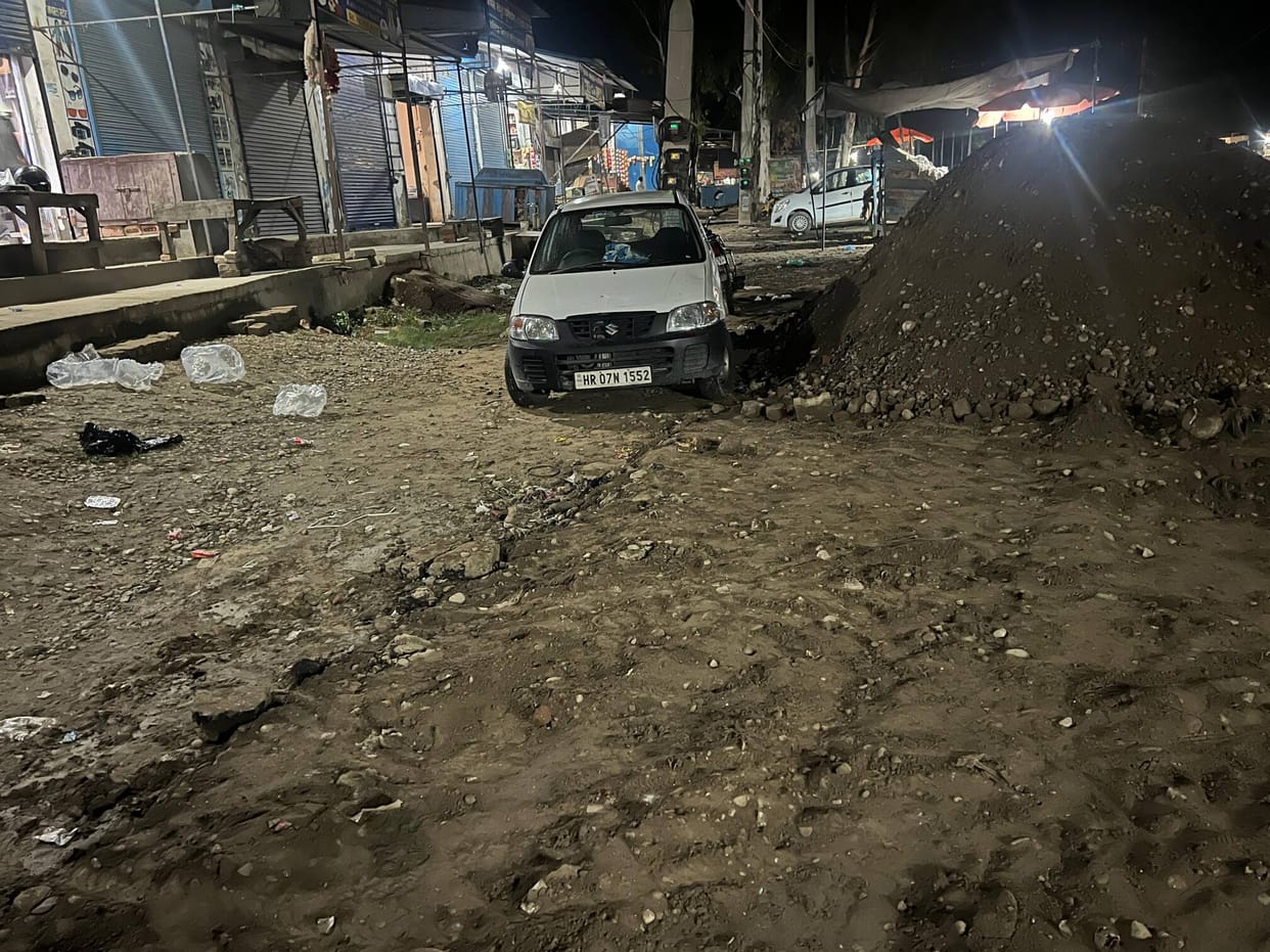 Pipli Ladwa State Highway remains unimproved despite development, affecting 700 shopkeepers