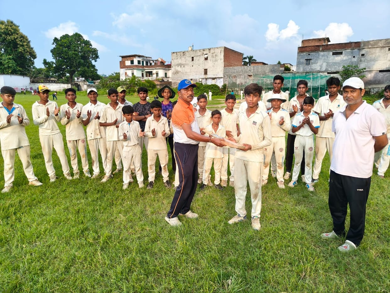 Khair Cricket Academy defeated Royals Lion Mankapur by six wickets.
