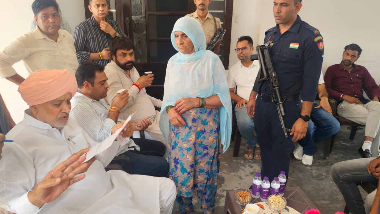 The Animal Husbandry Minister listened to the problems of people in the villages