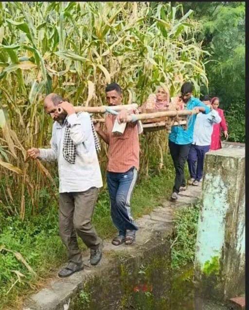 Villagers distressed by bad roads; palanquins become a lifeline for patients.