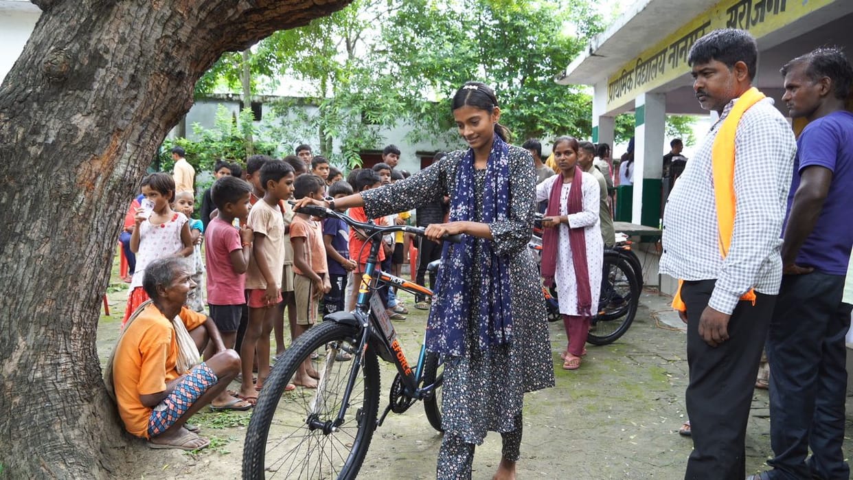 Eye check-up for 100 people in Nanmau; four meritorious students received bicycles
