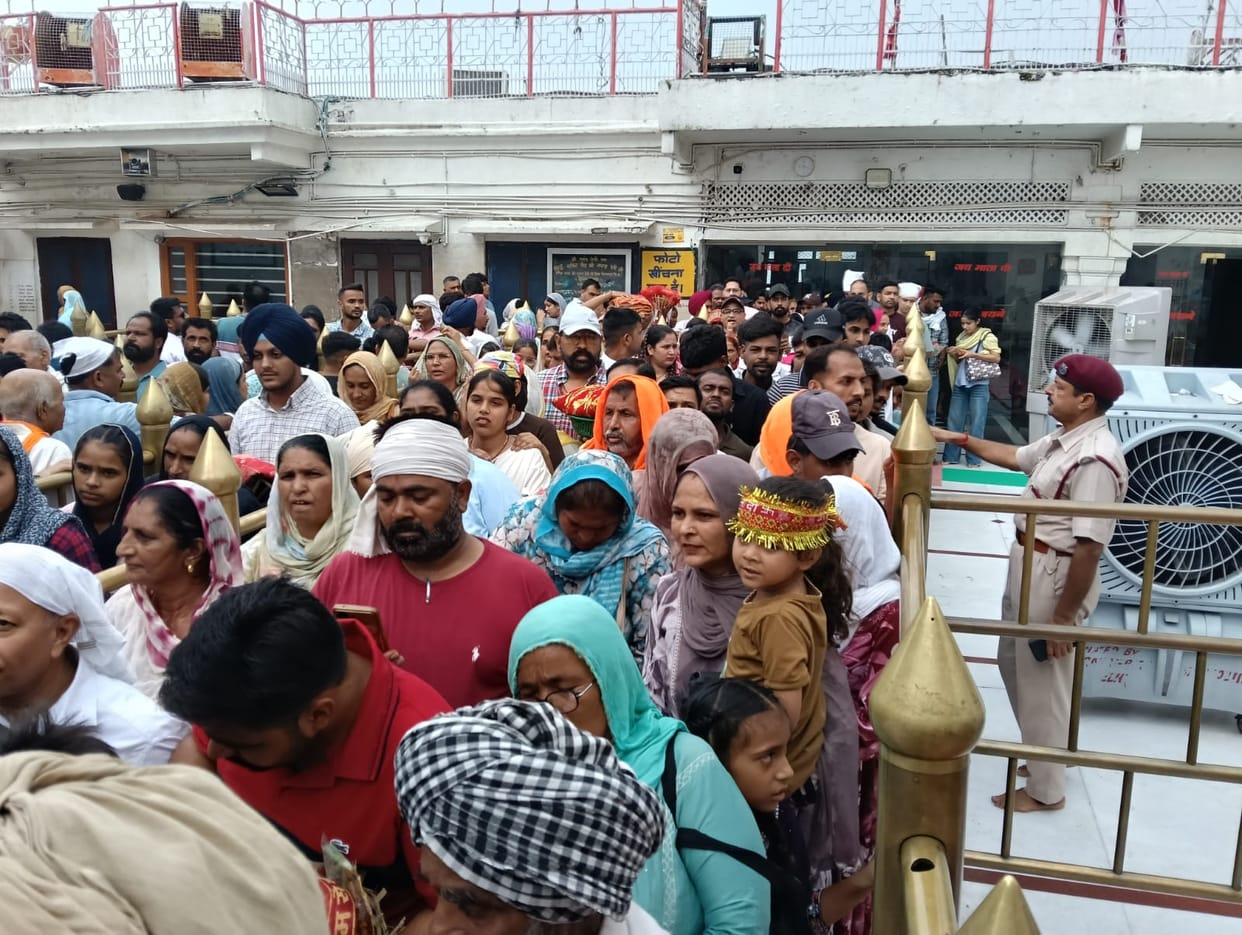 28,000 devotees paid obeisance at Shri Naina Devi Ji.28,000 devotees paid obeisance at Shri Naina Devi Ji.