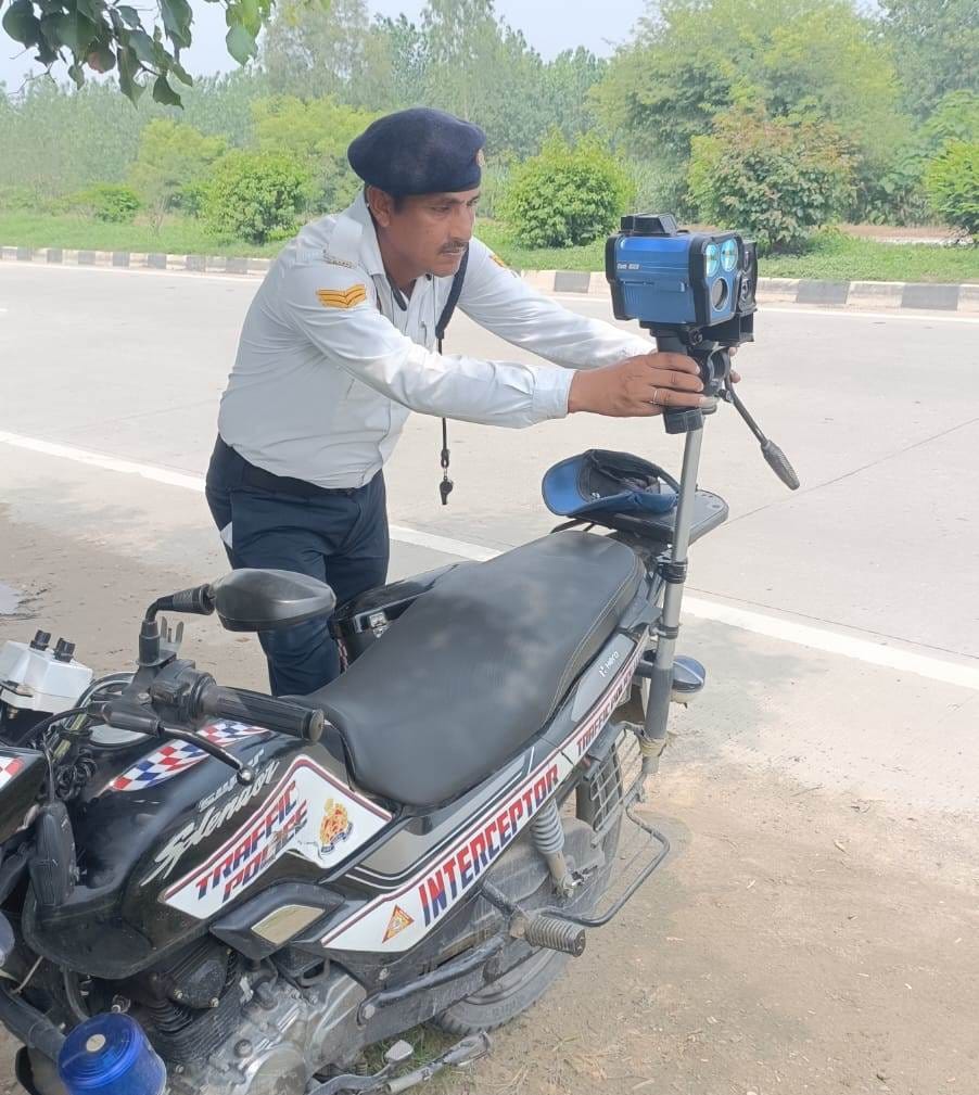 Challans were issued to 340 vehicles for speeding (exceeding 100 km/h) while the drivers were under the influence of alcohol.