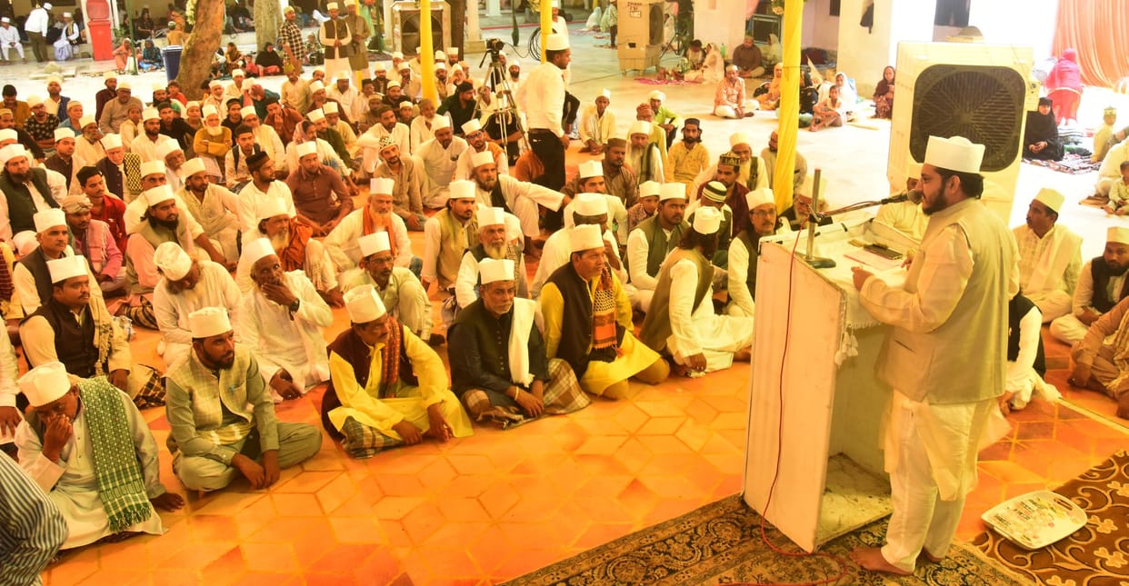 Crowd of devotees thronged Dada Miyan's Urs.