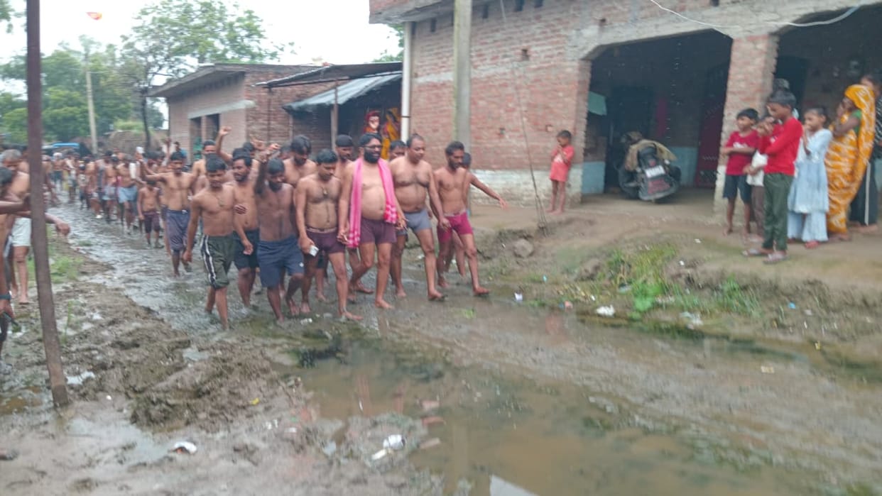 Sit-in protest continues for the third day in Jerarahimpur; demonstration held while semi-naked.