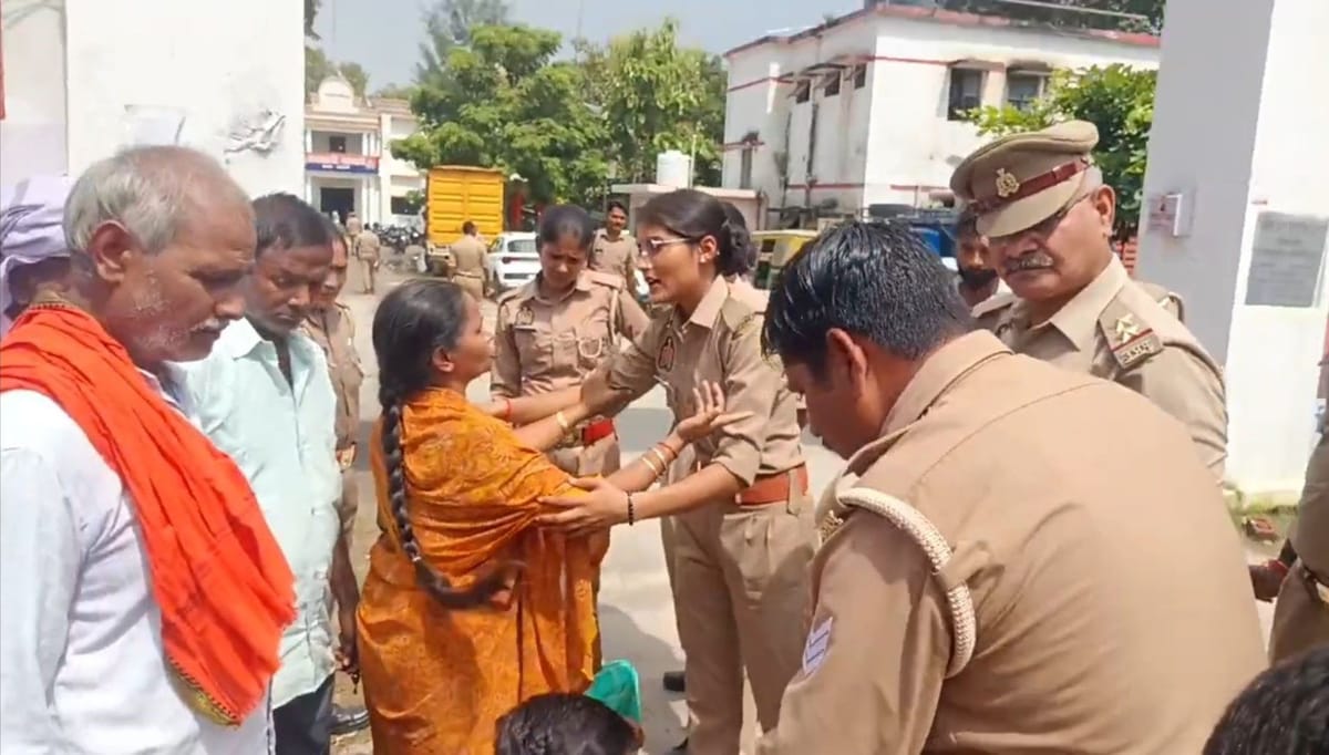 Raebareli News: बछरावां कोतवाली में युवक का हंगामा