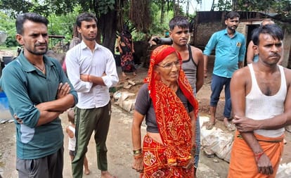 Baghpat road accident Returning to Badaun after a pilgrimage 13 devotees lost their lives
