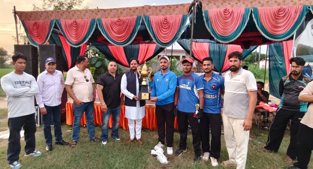 cricket pratiyogita in ponta
