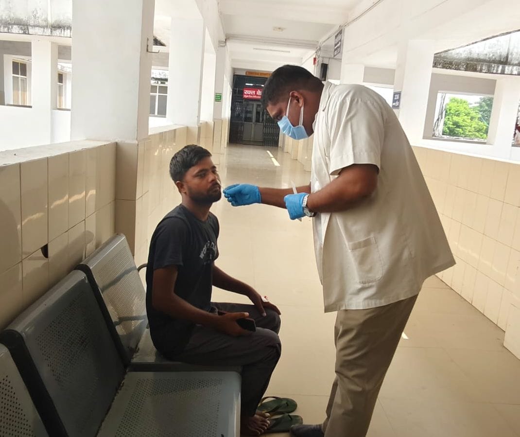 Swine flu testing begins at the district hospital; five samples collected.