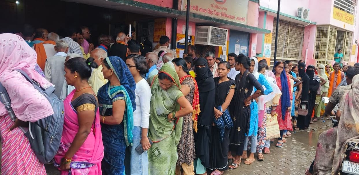 Crowd at OPD; 1,800 patients turn up
