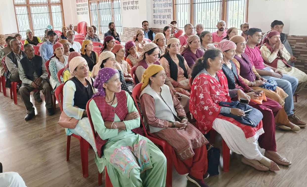 Information about the 'Apna Parivar Sukhi Parivar Yojana' was provided in Kangal