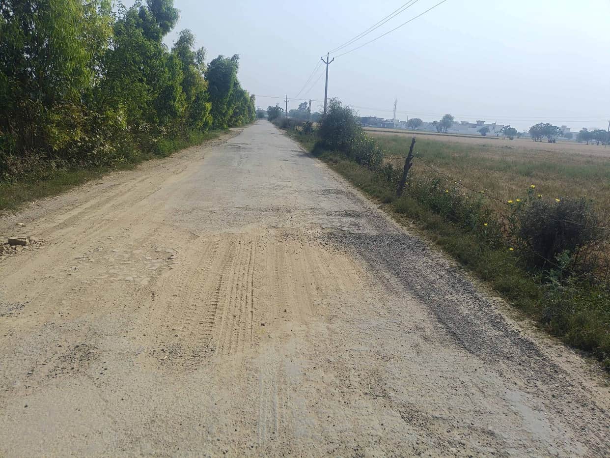 Cailaram-Chandana road in poor condition; increased risk of accidents.