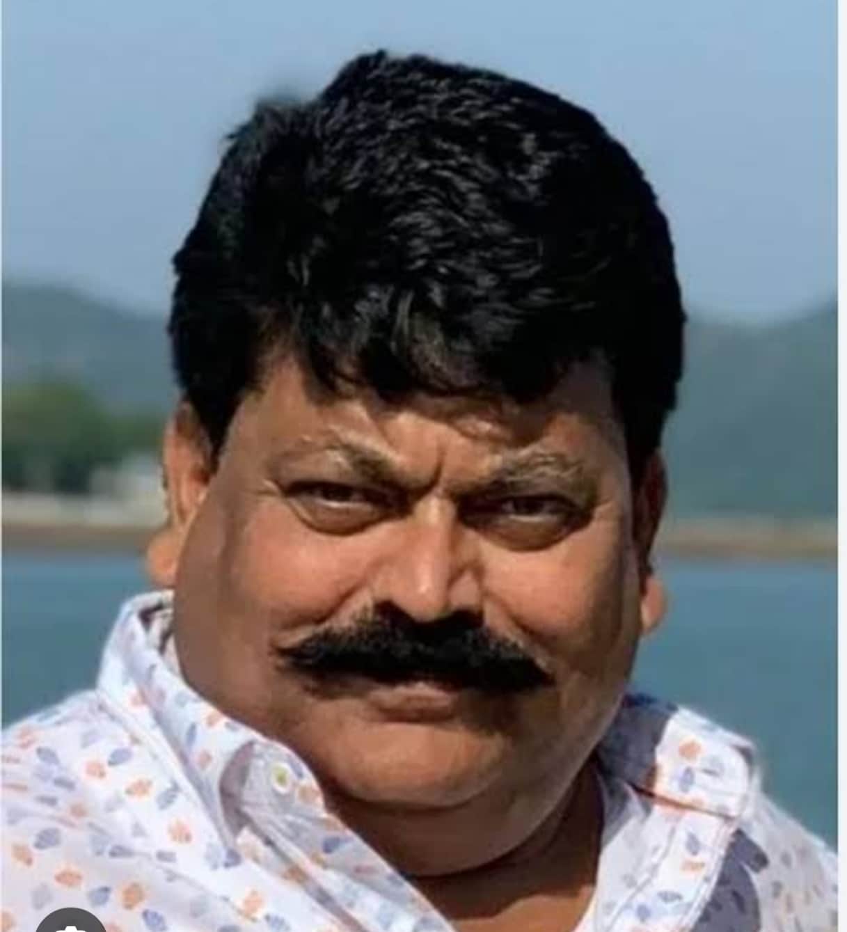 High Court grants relief to removed Tikamgarh Municipal Council President Pappu Malik.