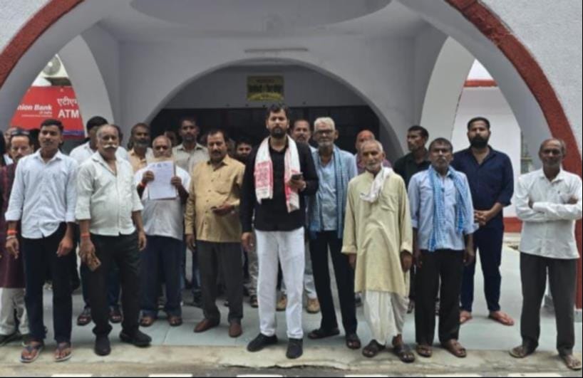 Farmers' anger erupts against the land consolidation process in Raikwardih.