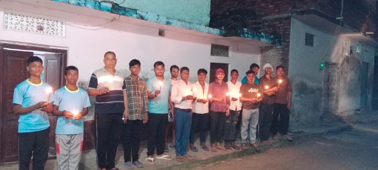 Satya Niketan Incident: Candlelight march over students' deaths; demand for action against the guilty.