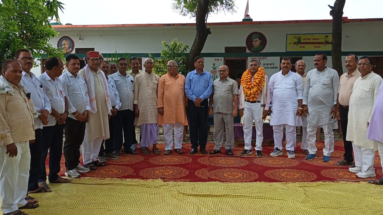 Honouring Governor's Award-winning teacher Pradeep Kumar Singh