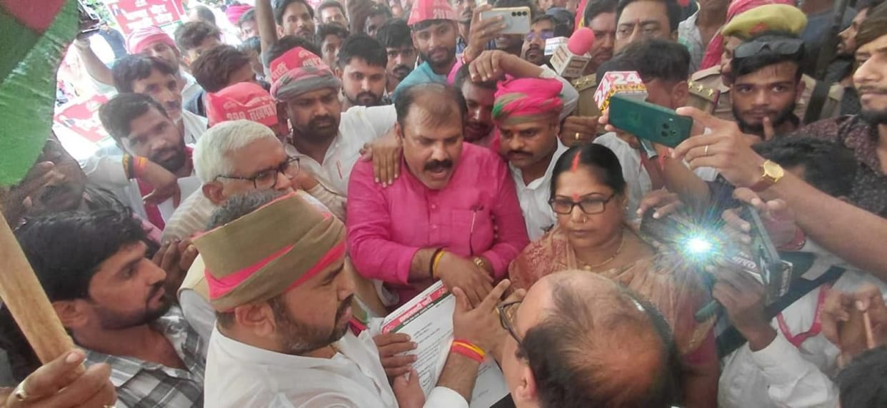 SP workers staged a protest.
