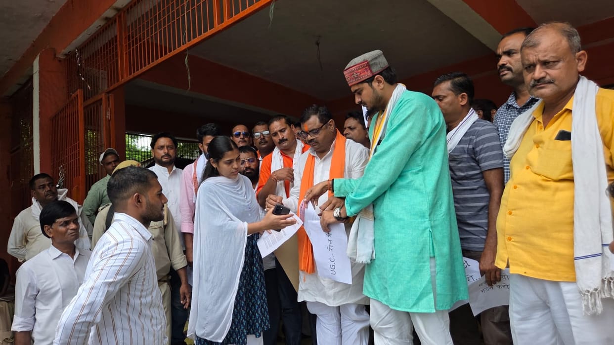 Sit-in held for reservation based on economic grounds; memorandum submitted.