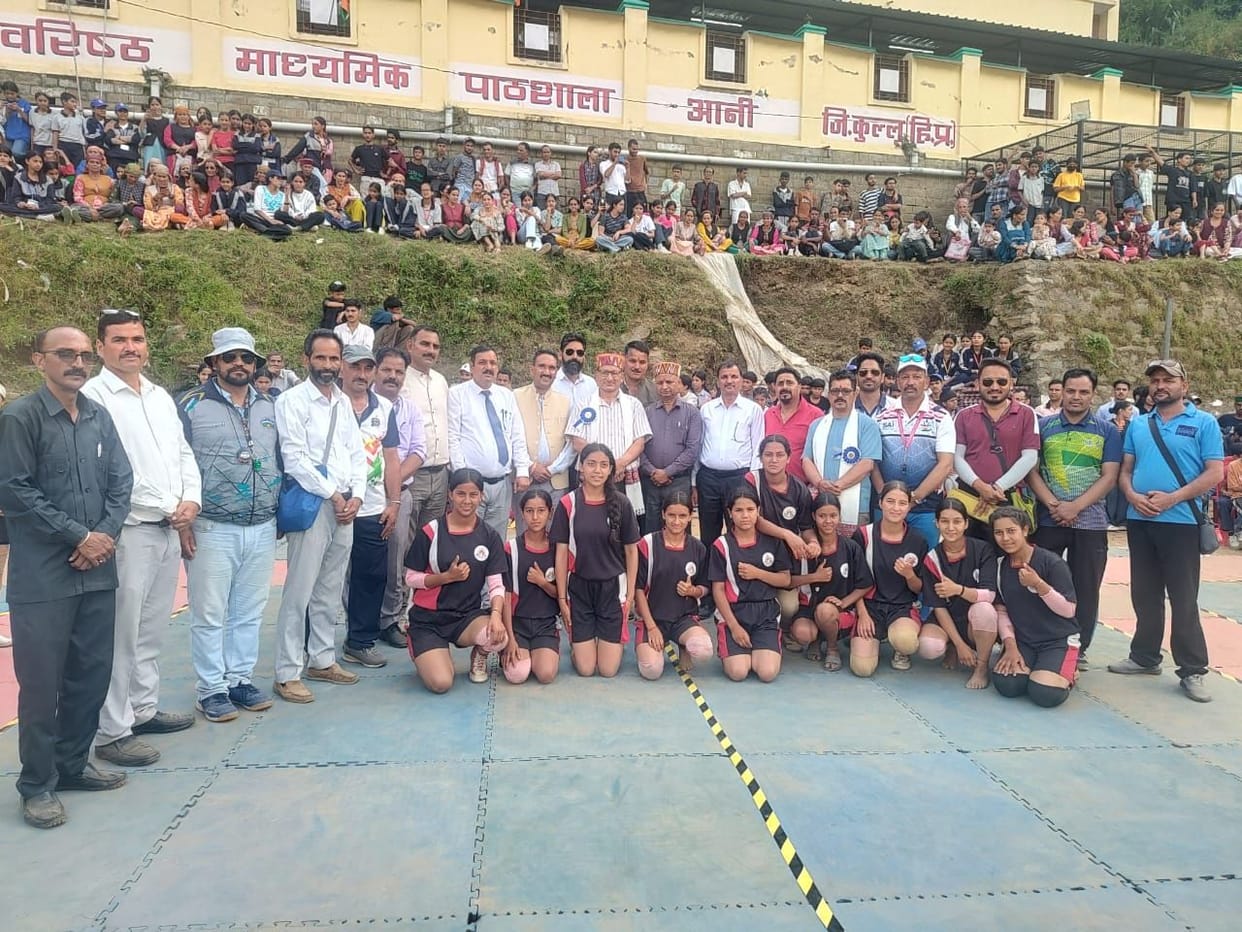 Khanag School stood first in the Kho-Kho competition