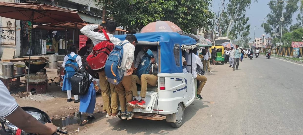 They didn't mend their ways even after the drive... auto-rickshaw drivers continued to flout the rules.