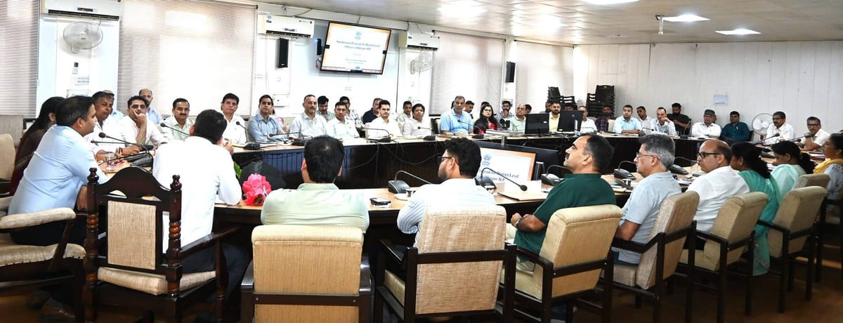 Bilaspur News: सोने के गहने खरीदते समय हॉलमार्क के साथ एचयूआईडी भी जांचें