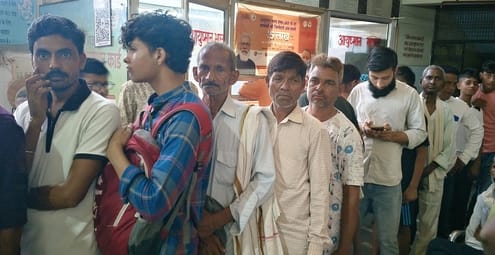 Young man suffering from fever loses his life.