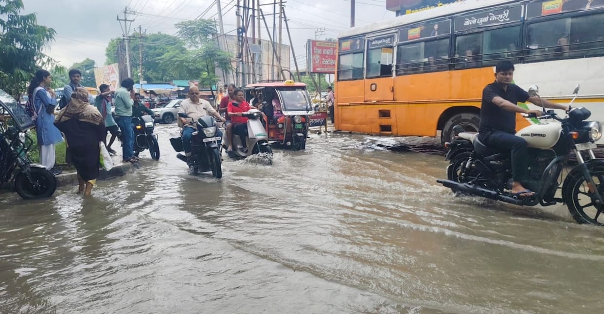 City drenched by heavy rain; waterlogging causes trouble in several areas