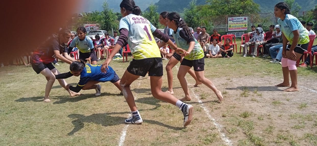 The Kabaddi teams from Ranikotla and Harnoda schools will face each other.
