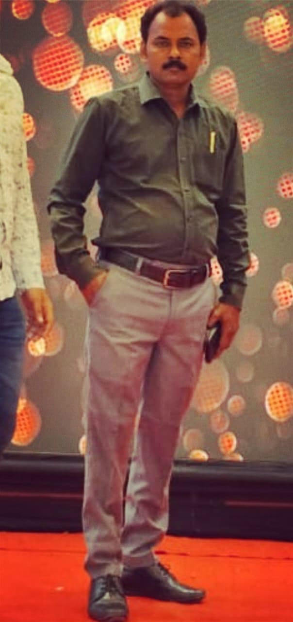 फूलपुर स्थित ओयो होटल में मृतक महेंद्र की फाइल फोटो।