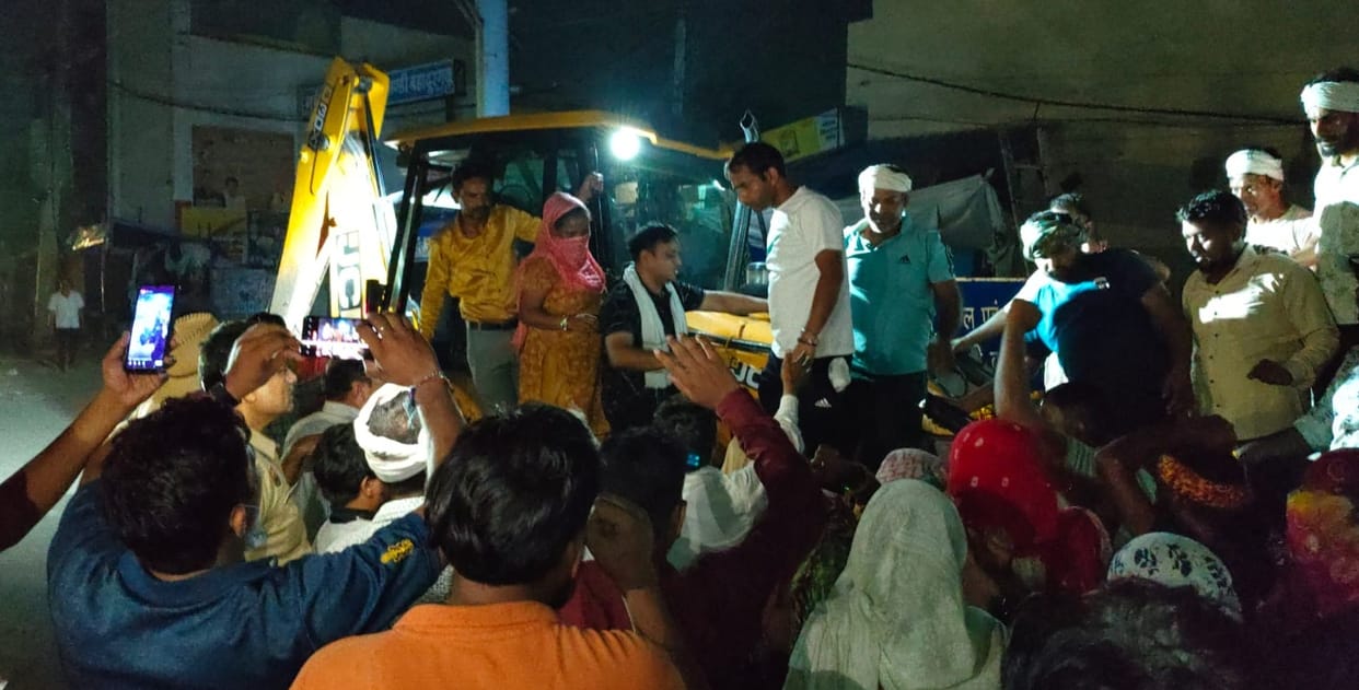 Municipal Council in Bahadurgarh clears 700 tonnes of garbage overnight.