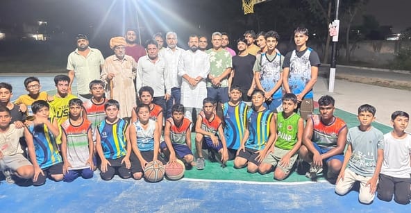 District Council Member Ravindra Chhillar Barahi donated a water cooler.