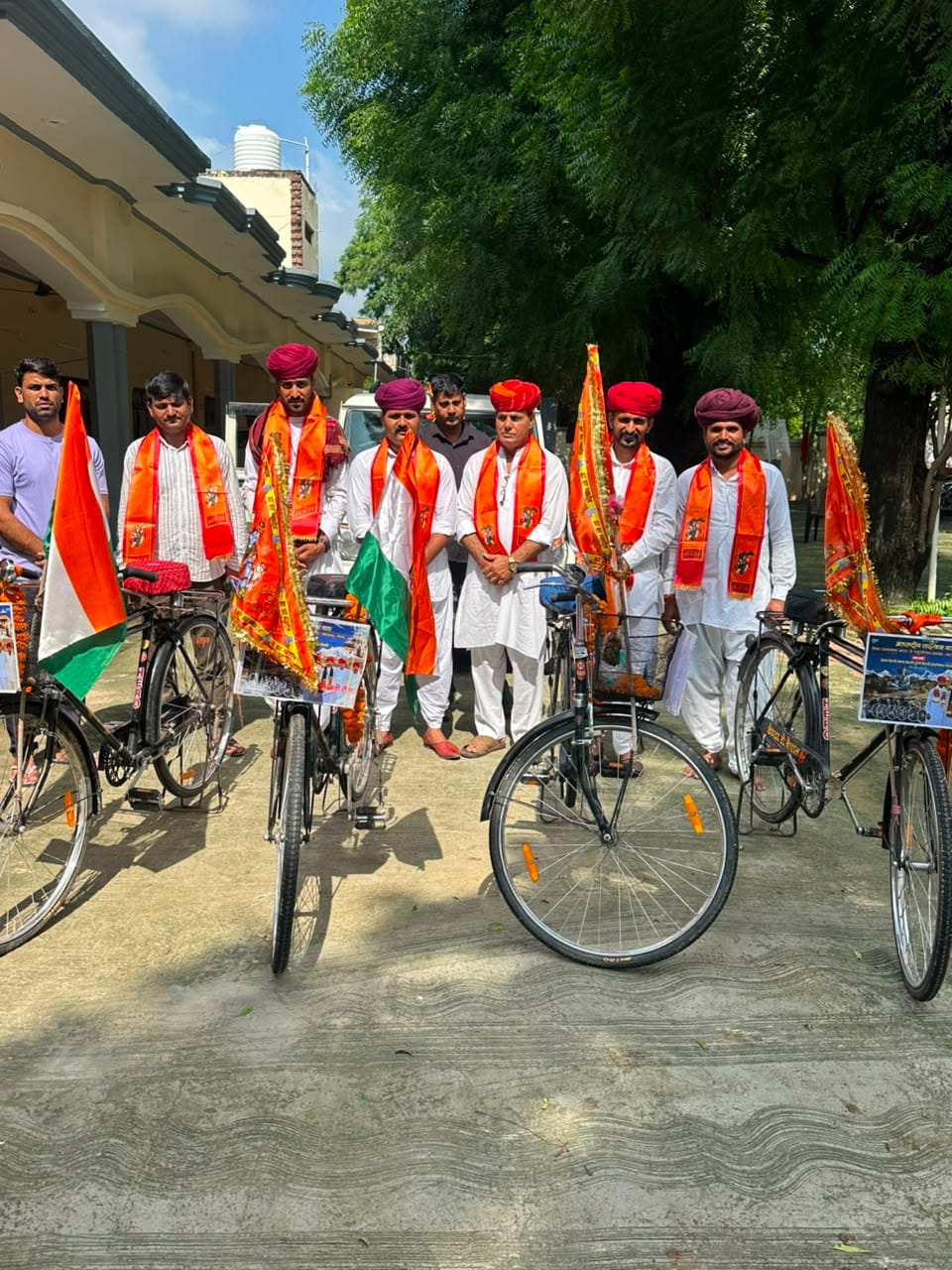 A group from Rajasthan sets out on bicycles to visit Pashupatinath.
